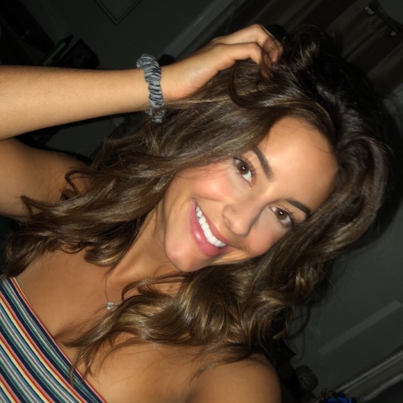 Meet your Posher, Chloe - Picture 1 of 1